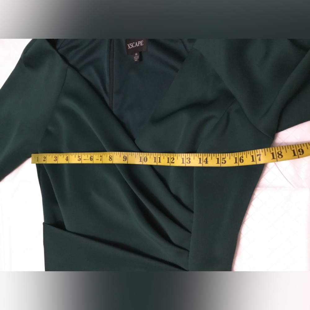 Elegant Forest Green V-Neck Draped Women's Dress - Picture 9 of 15